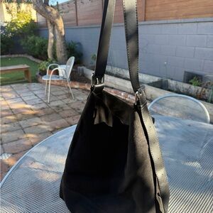 Elegant Black Shoulder Bag